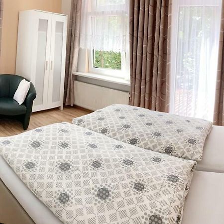 Pension Adria Йена Екстериор снимка