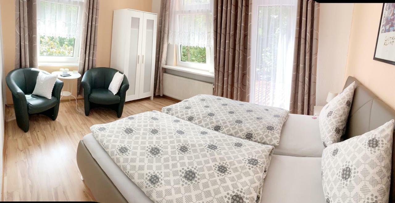 Pension Adria Йена Екстериор снимка